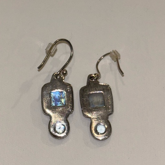 Elegant Silver Dangle Earrings, NWOT - Picture 2 of 4